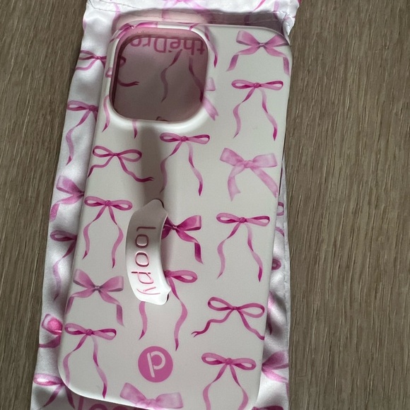 Loopy Pink Bow Phone Case - Picture 4 of 4
